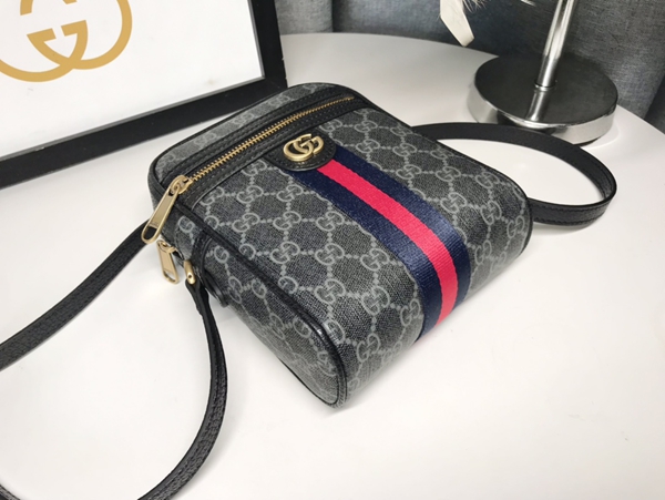 激安グッチバッグコピー角部分ディテール